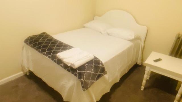 Minutes From Jfk, Beautiful Home With Peaceful, Cosy, Private Room New York Buitenkant foto